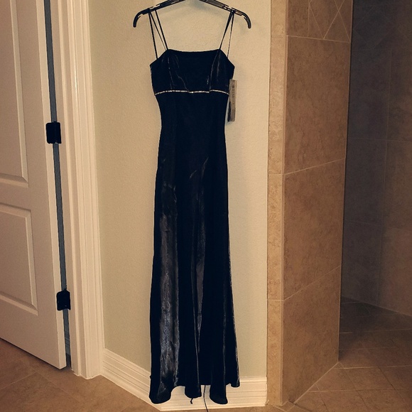 Cache Dresses & Skirts - 🎉🎉Strapless Tie Back Formal Dress🎉🎉